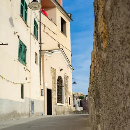 Dimora Delle Grazie, *