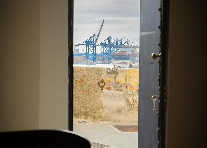 Dimora Delle Grazie, Dom wakacyjny Genua